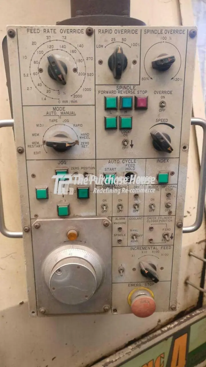 CNC TURNING MACHINE