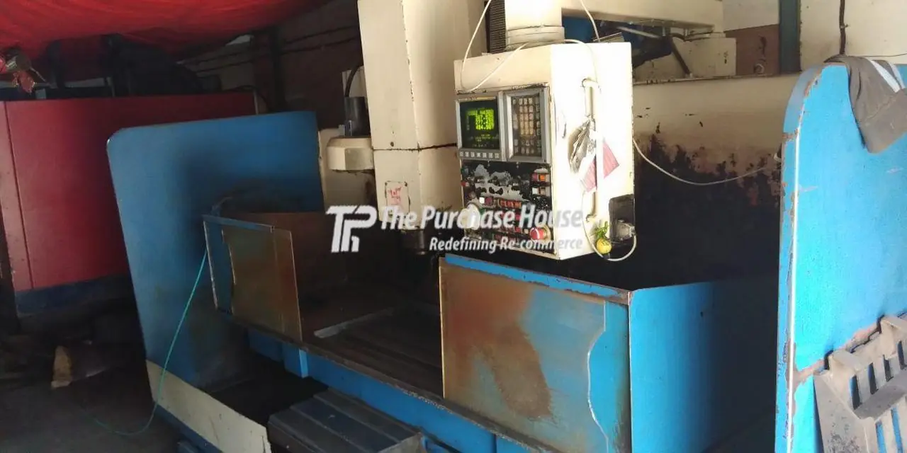 VERTICAL MACHINING CENTER (VMC)