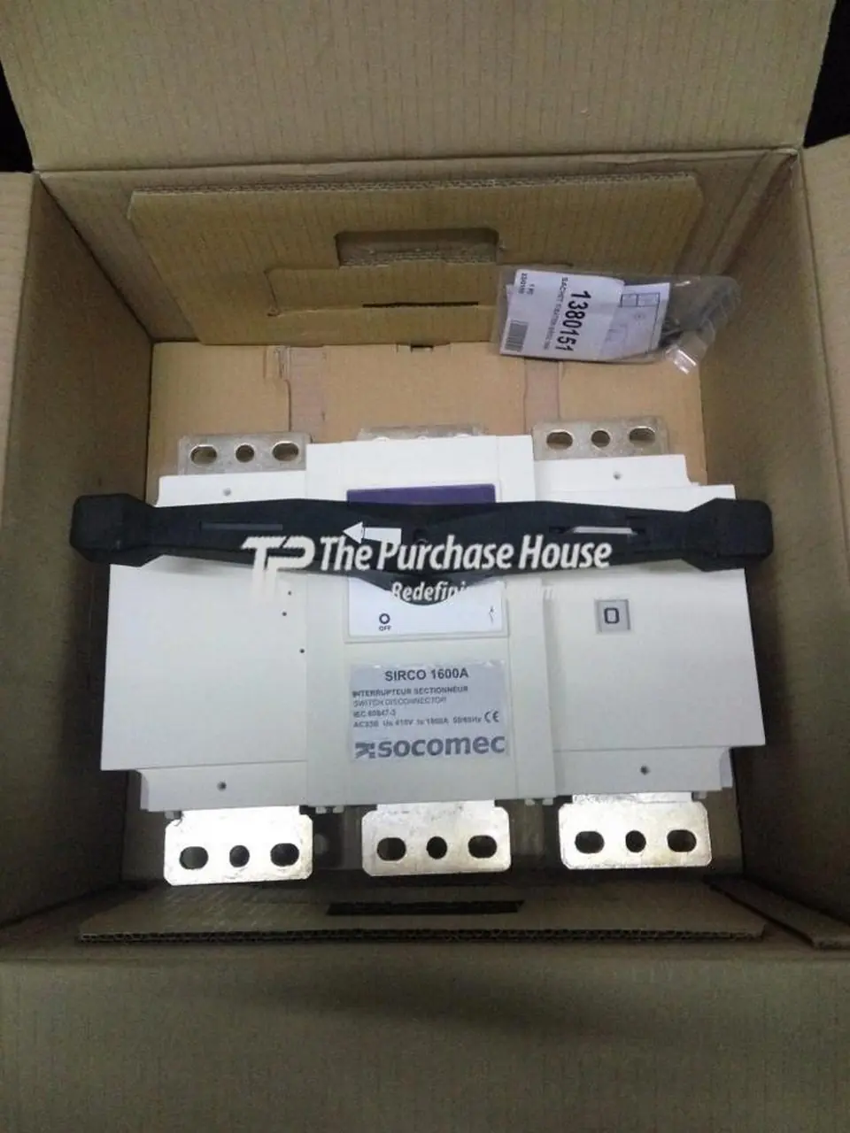 LOAD BREAK SWITCH OR ISOLATOR