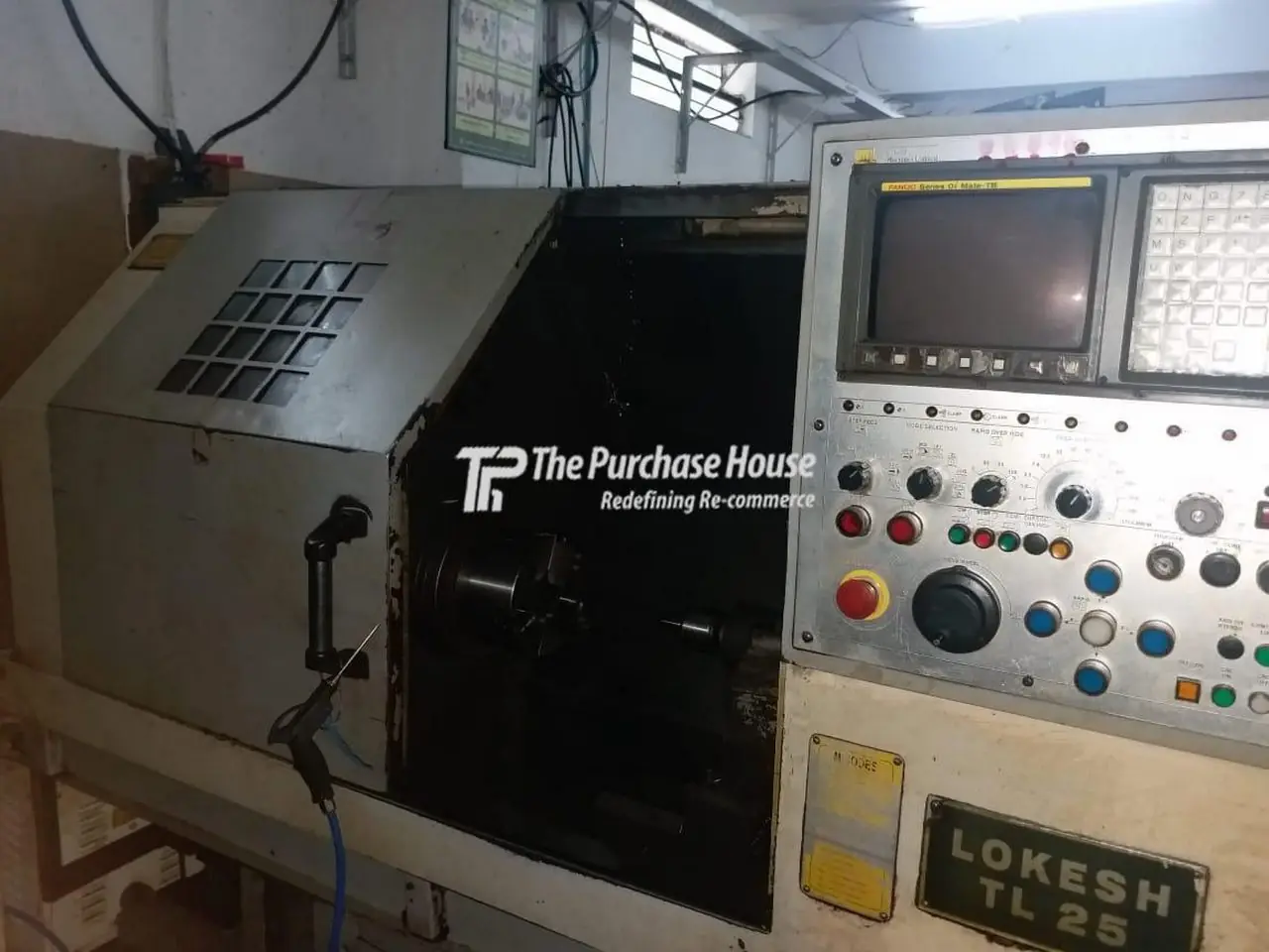 CNC TURNING MACHINE