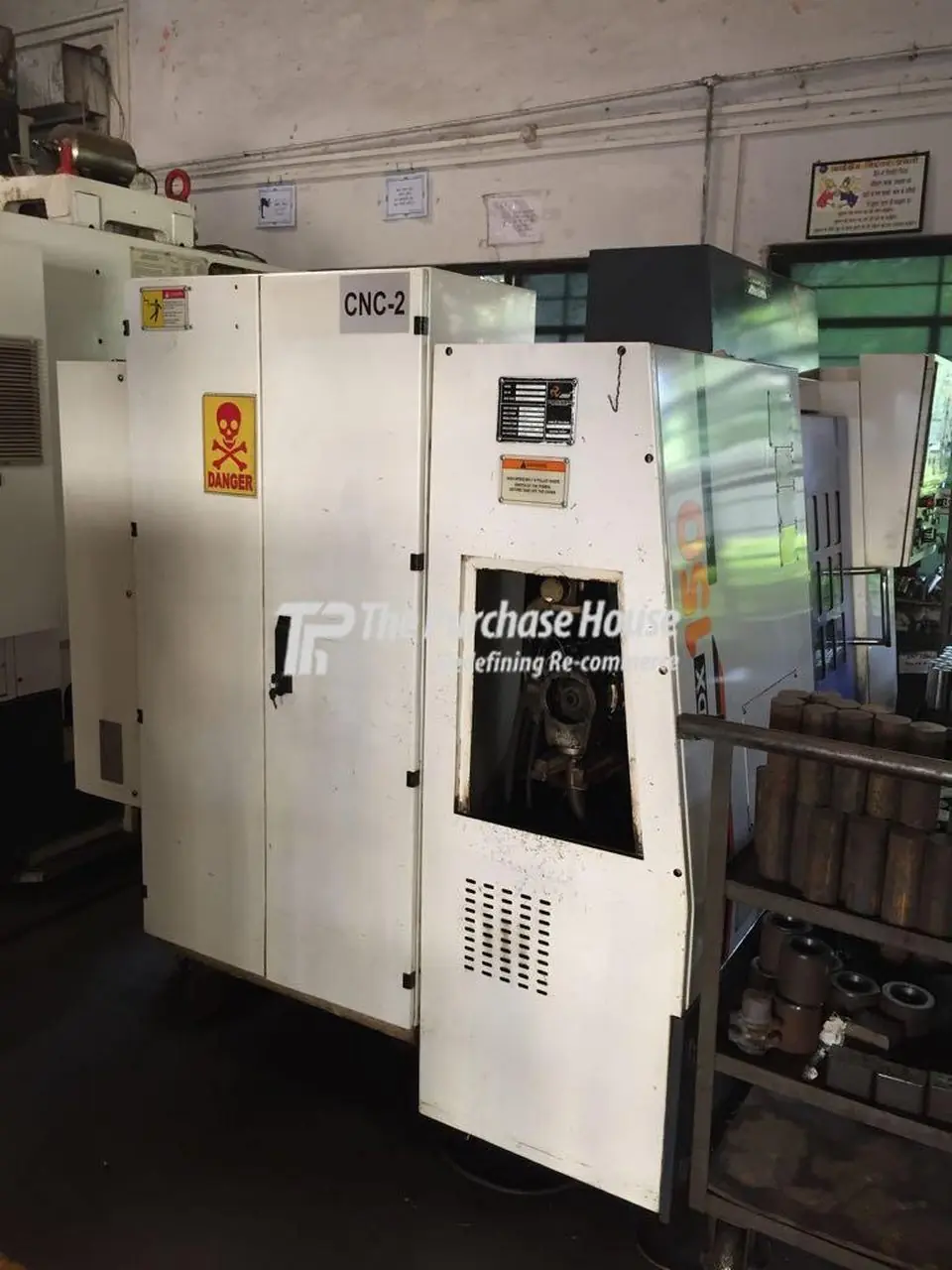 CNC TURNING MACHINE