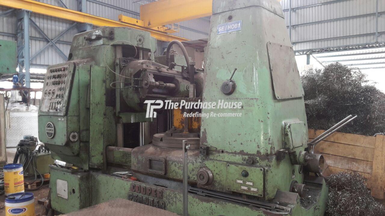GEAR HOBBING MACHINE