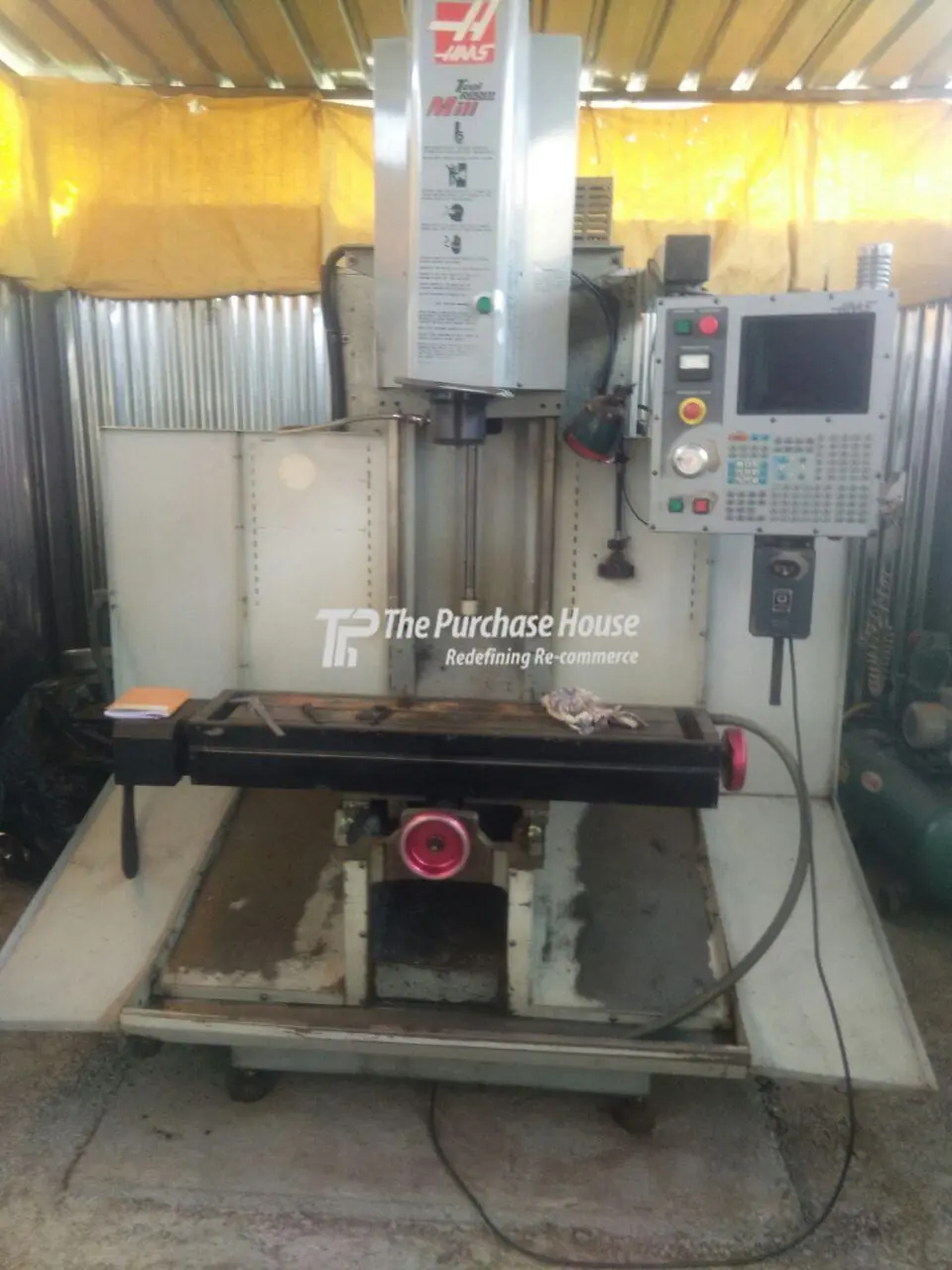 VERTICAL MACHINING CENTER (VMC)