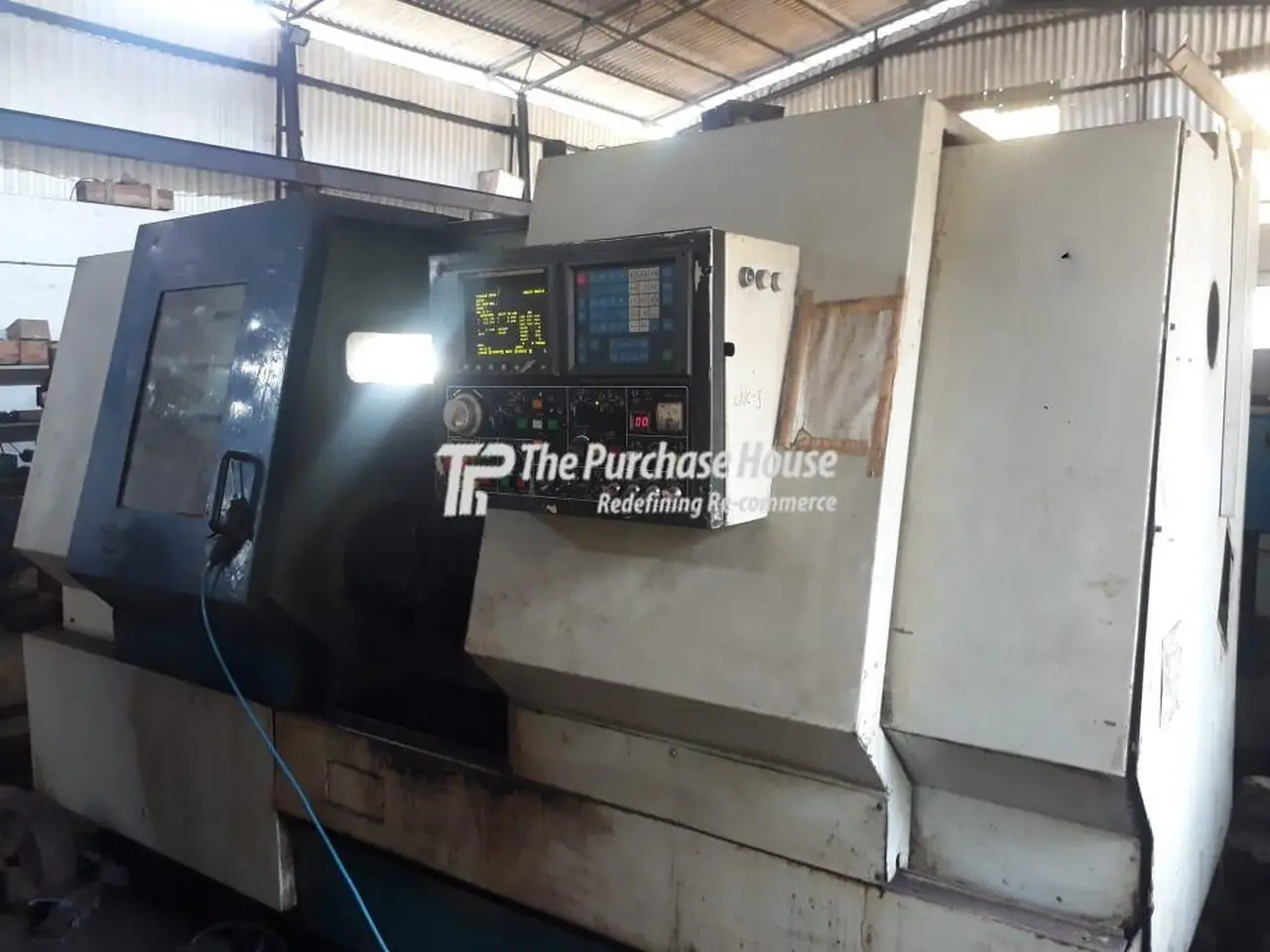 CNC TURNING MACHINE