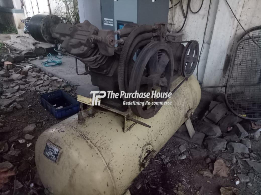 RECIPROCATIONG AIR COMPRESSOR