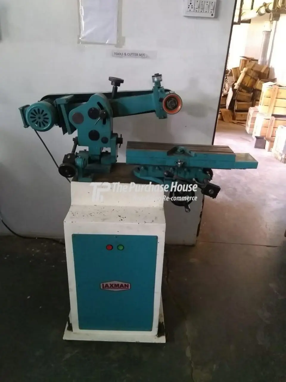 TOOL AND CUTTER GRINDER MACHINE