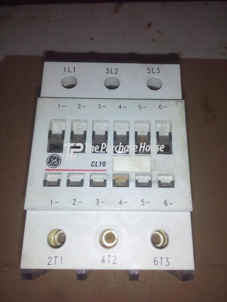 CONTACTOR