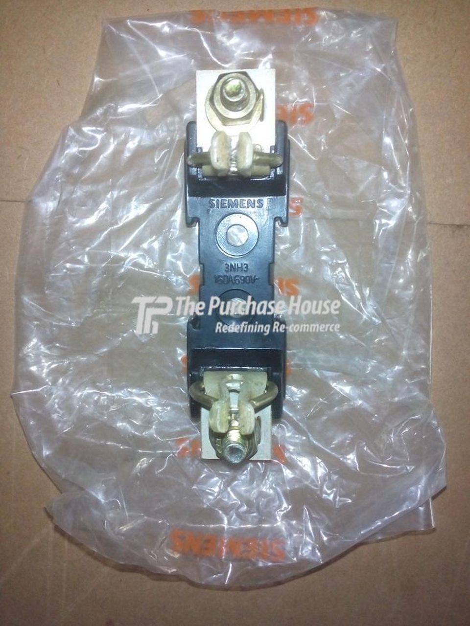 FUSE BASE
