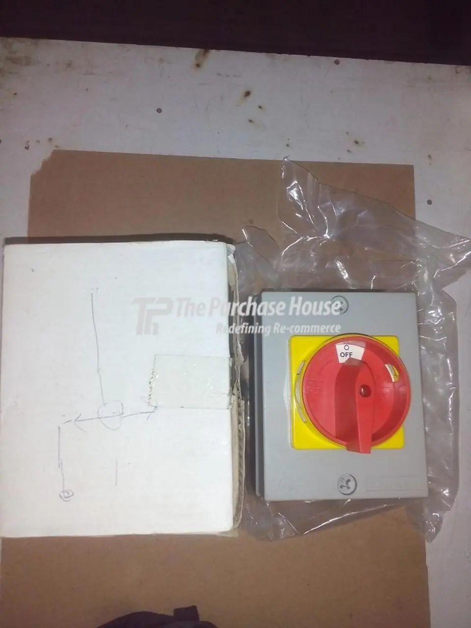 LOAD BREAK ON/OFF SWITCH