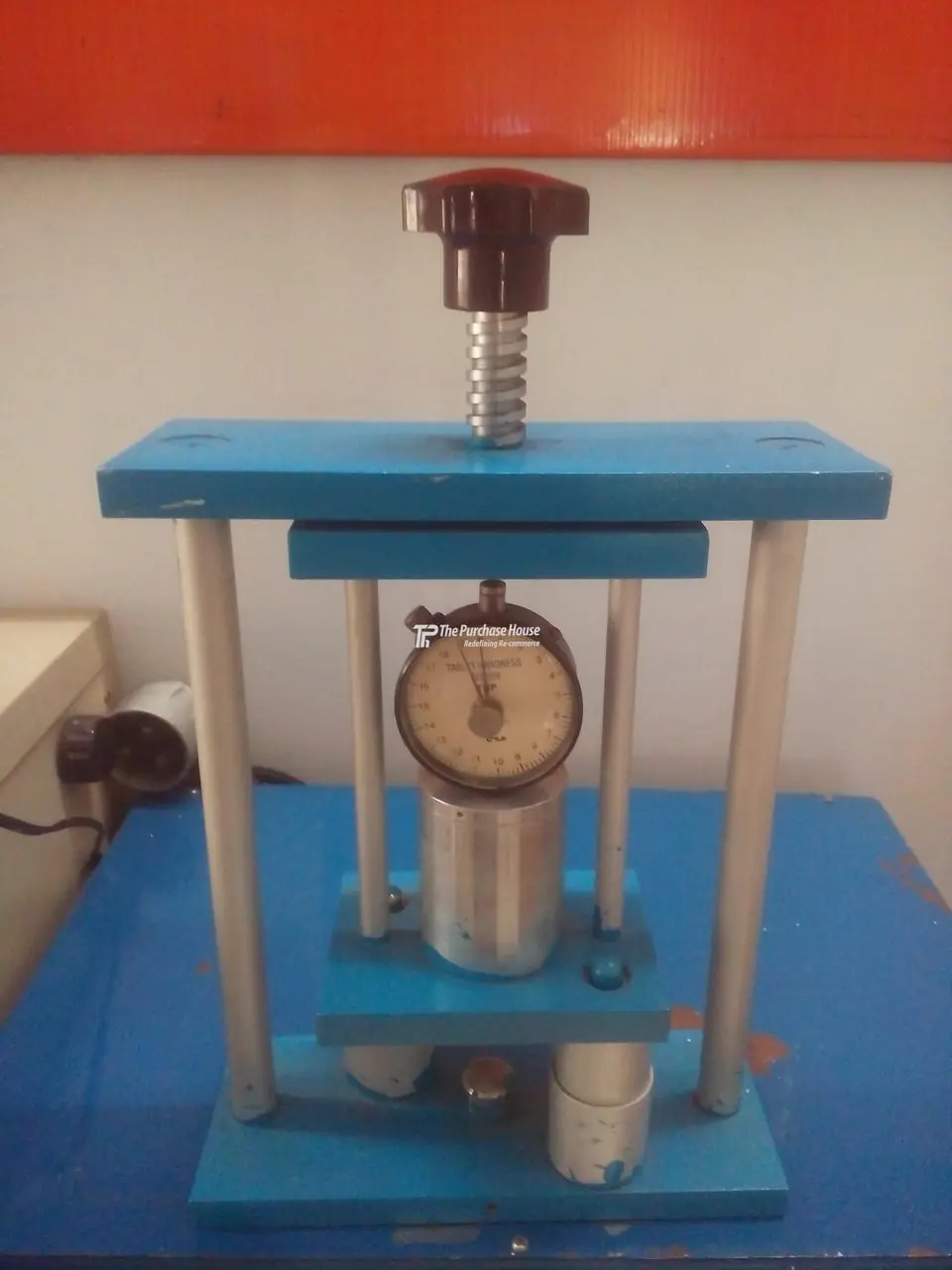 TABLET HARDNESS TESTER