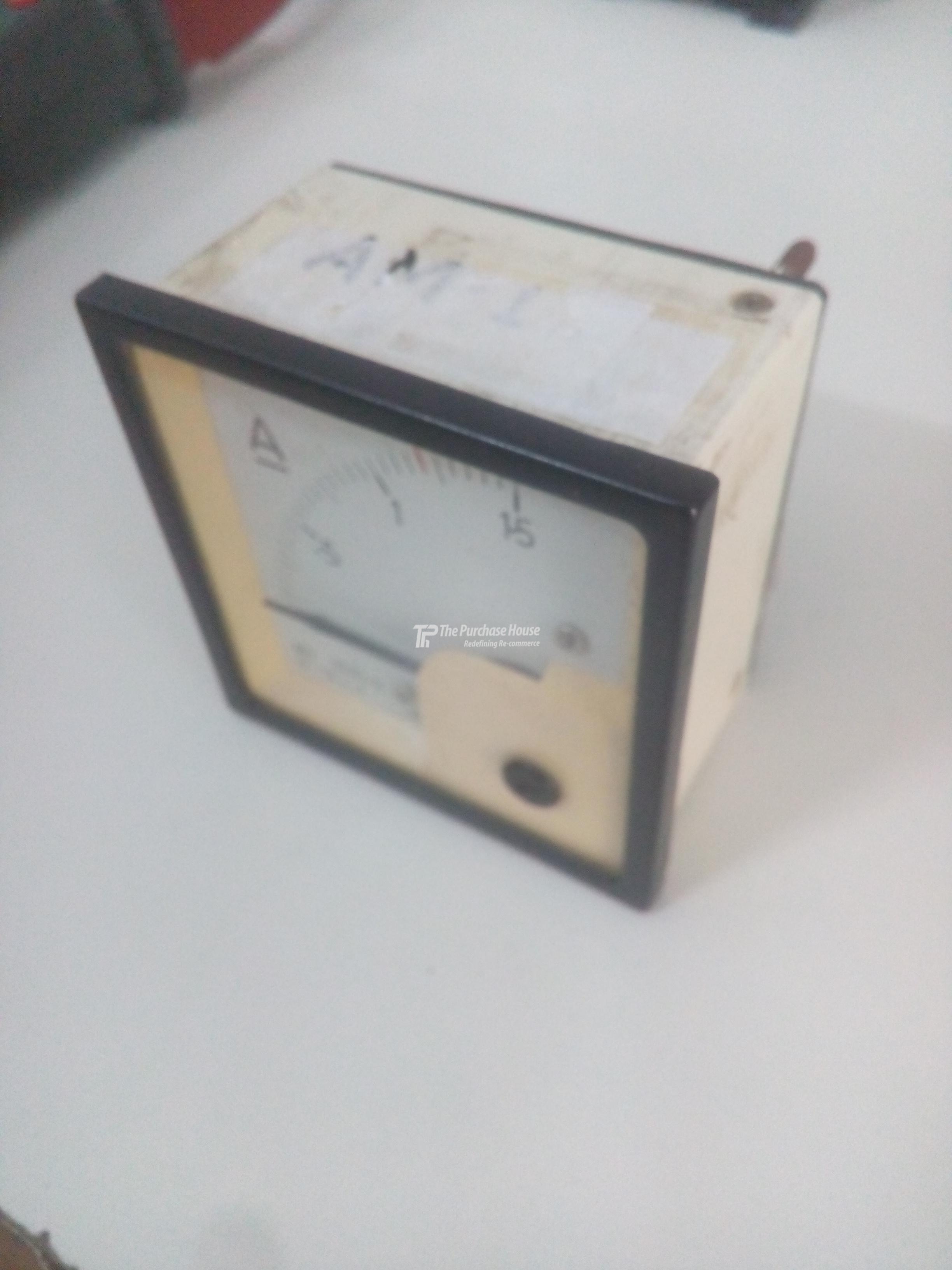 ANALOG DC AMMETER
