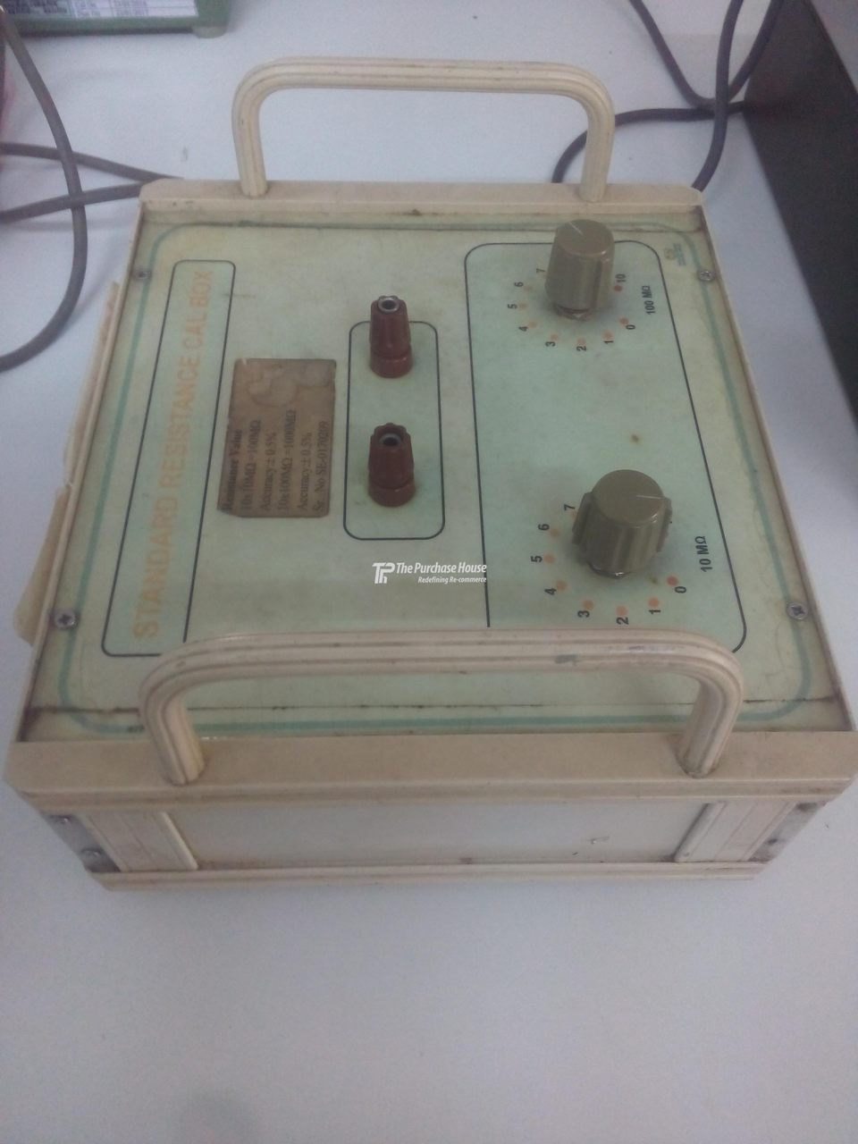 STANDARD RESISTANCE BOX