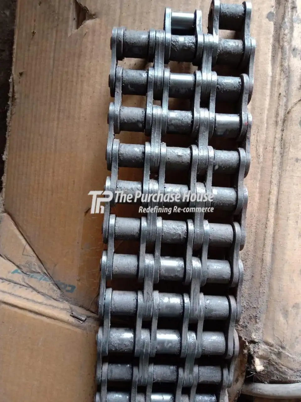 TRIPLEX ROLLER CHAIN