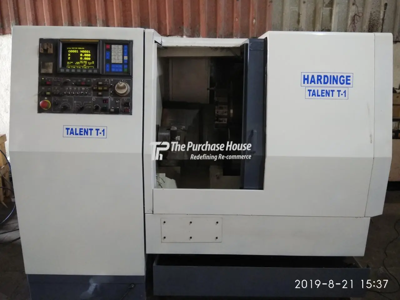 CNC TURNING MACHINE