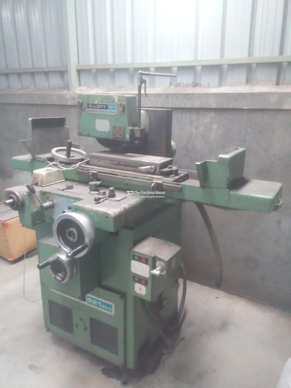 SURFACE GRINDER MACHINE