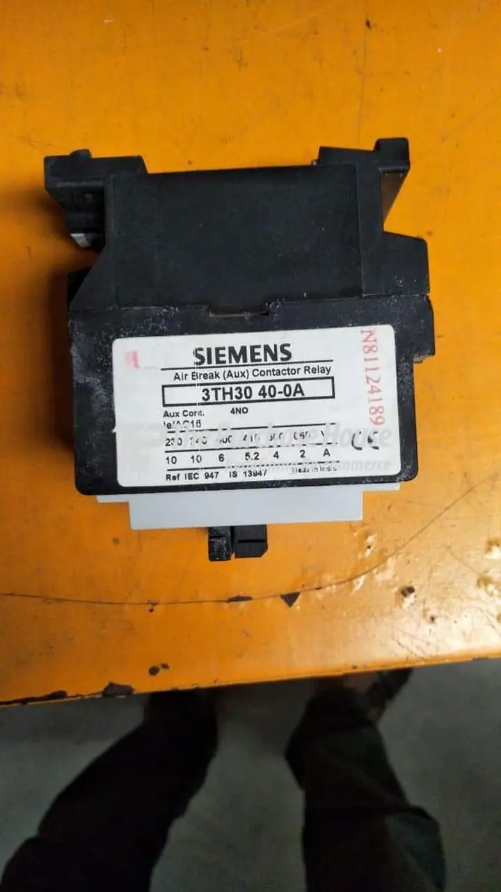 CONTACTOR RELAY