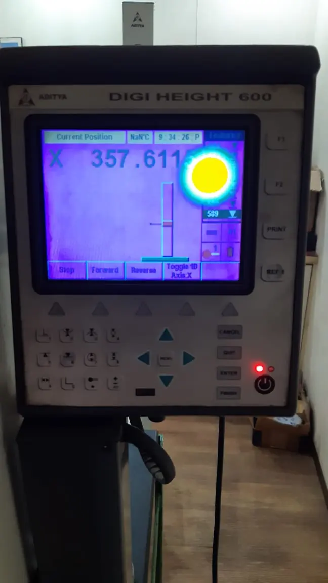 Height Gauge for Precision Vertical Measurement