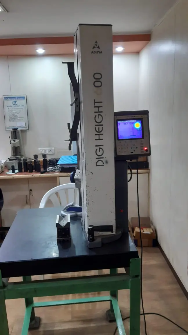 Height Gauge for Precision Vertical Measurement