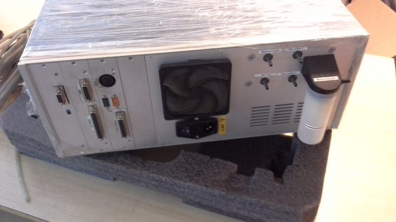 GAS ANALYZER MACHINE