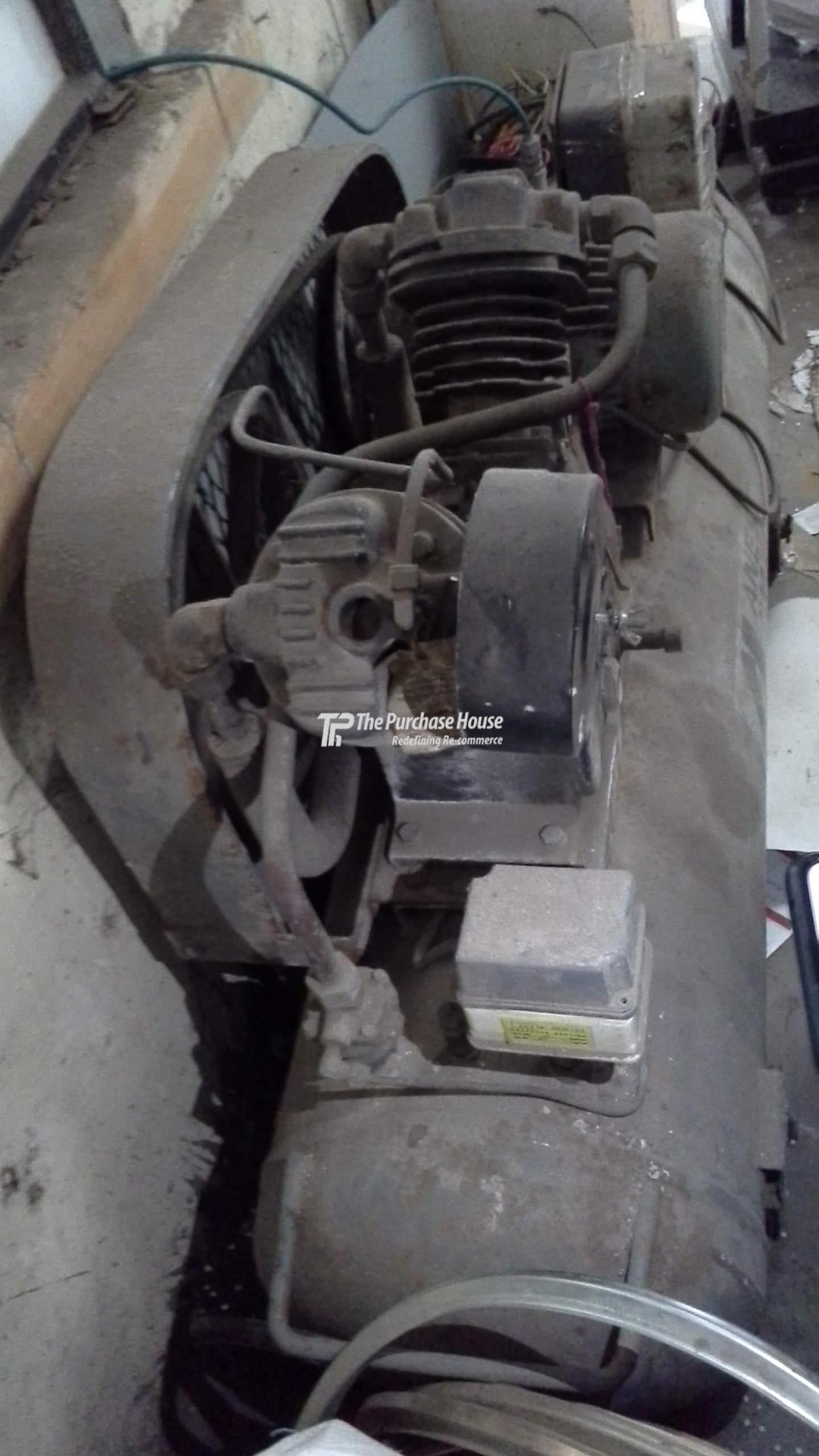 RECIPROCATIONG AIR COMPRESSOR