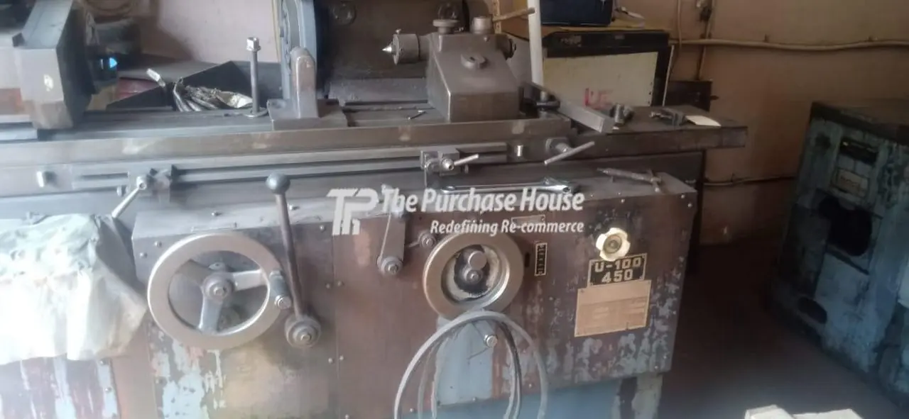 CYLINDRICAL GRINDER MACHINE