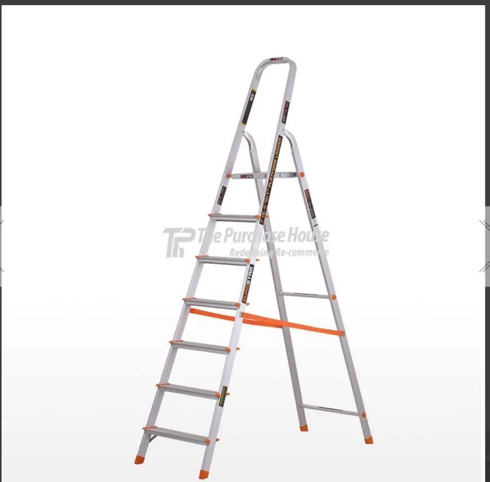 ALUMINIUM LADDER