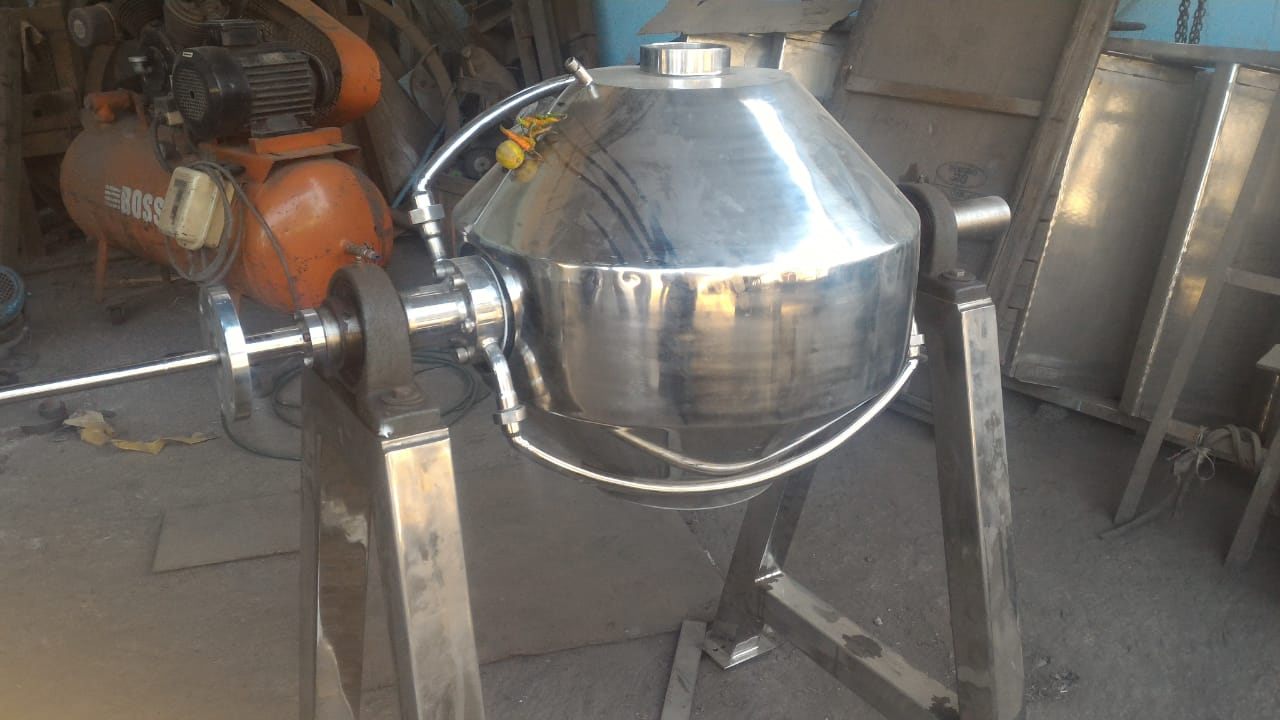 DOUBLE CONE VACUUM DRYER
