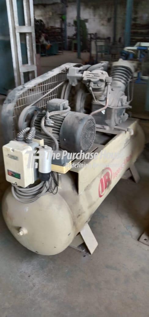 RECIPROCATIONG AIR COMPRESSOR