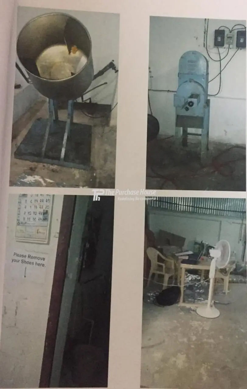 Food mixing and cooking plant