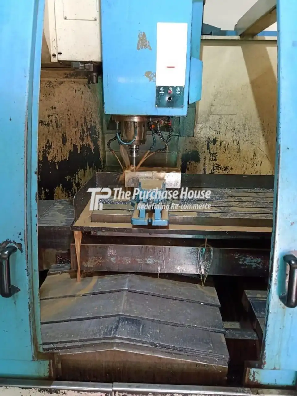 VERTICAL MACHINING CENTER (VMC)
