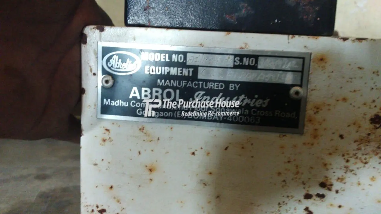 High-Accuracy Carbon Sulphur Apparatus for Labs