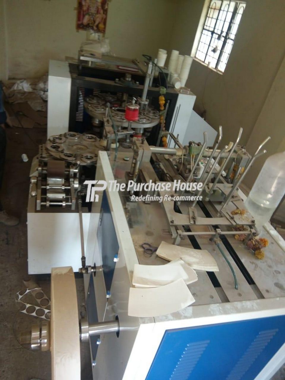 PAPER CUP MACHINE