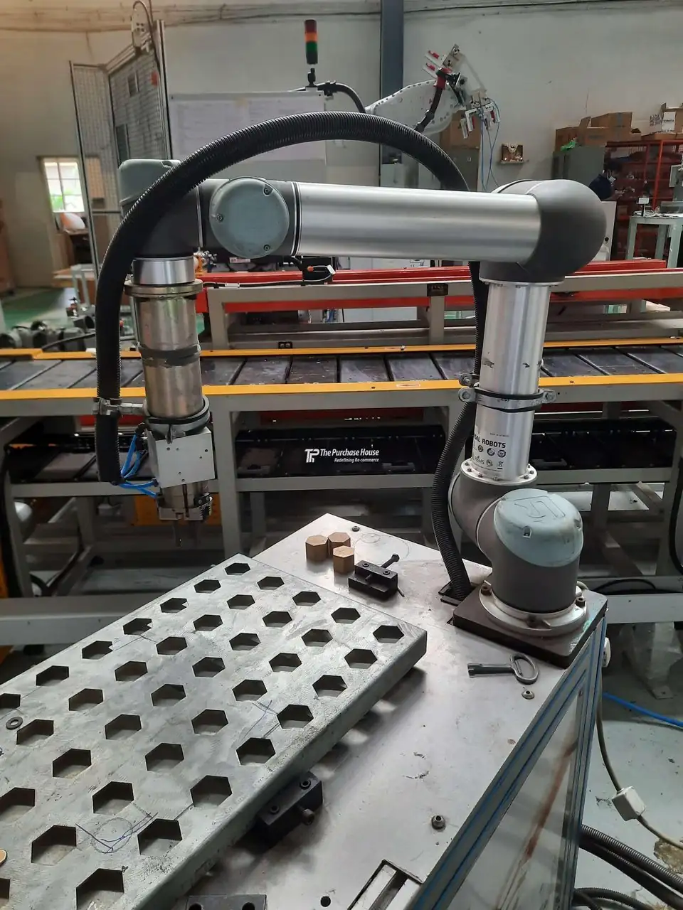 UR Cobot | Universal Robots Collaborative Robot