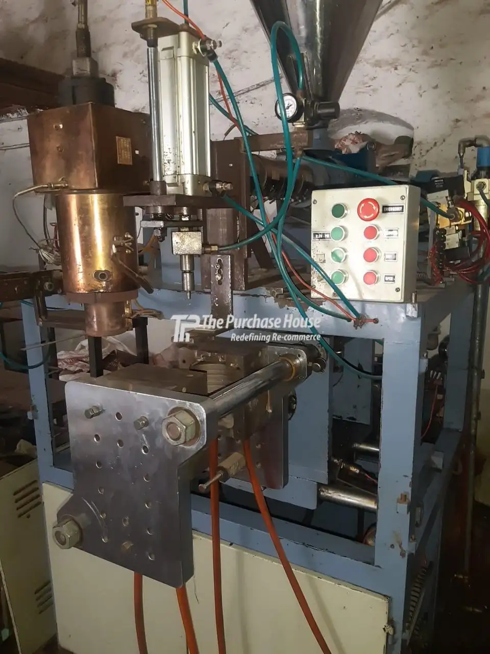 Blow Moulding Machine for Plastic Bottles and Containers