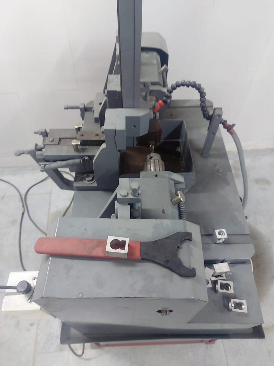 SECOND OPERATION AUTOMATIC HOLE MAKEING MACHINE
