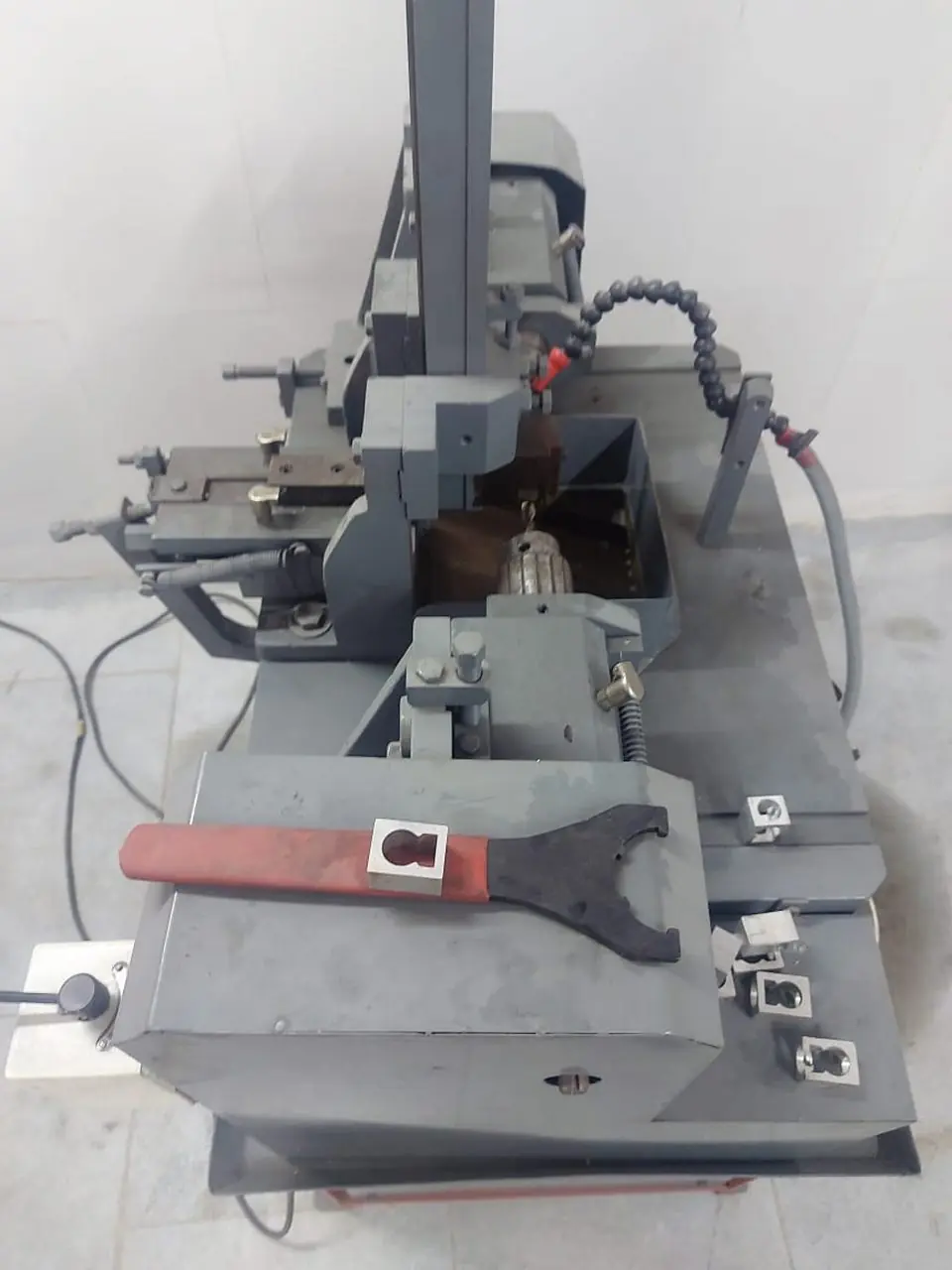 Auto Hole Making Machine | Gujarat Industrial