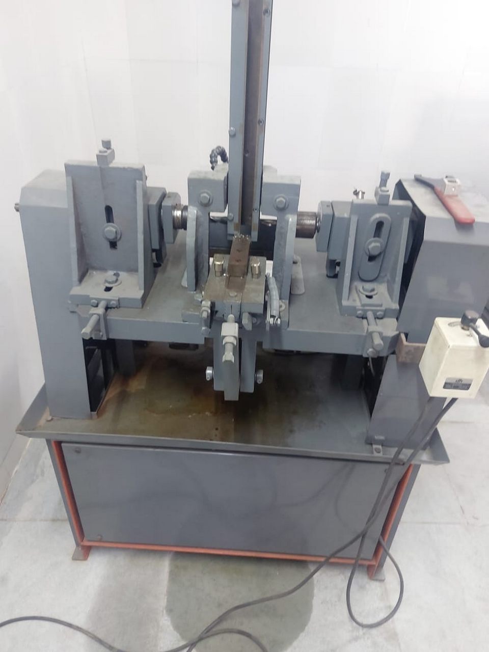 SECOND OPERATION AUTOMATIC HOLE MAKEING MACHINE