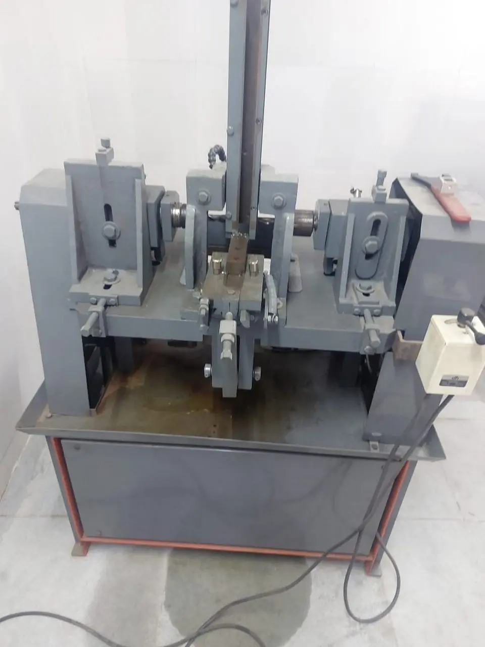 Auto Hole Making Machine | Gujarat Industrial