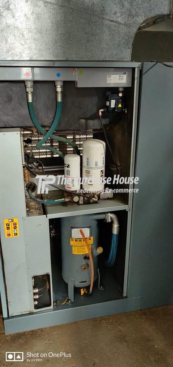 SCREW AIR COMPRESSOR