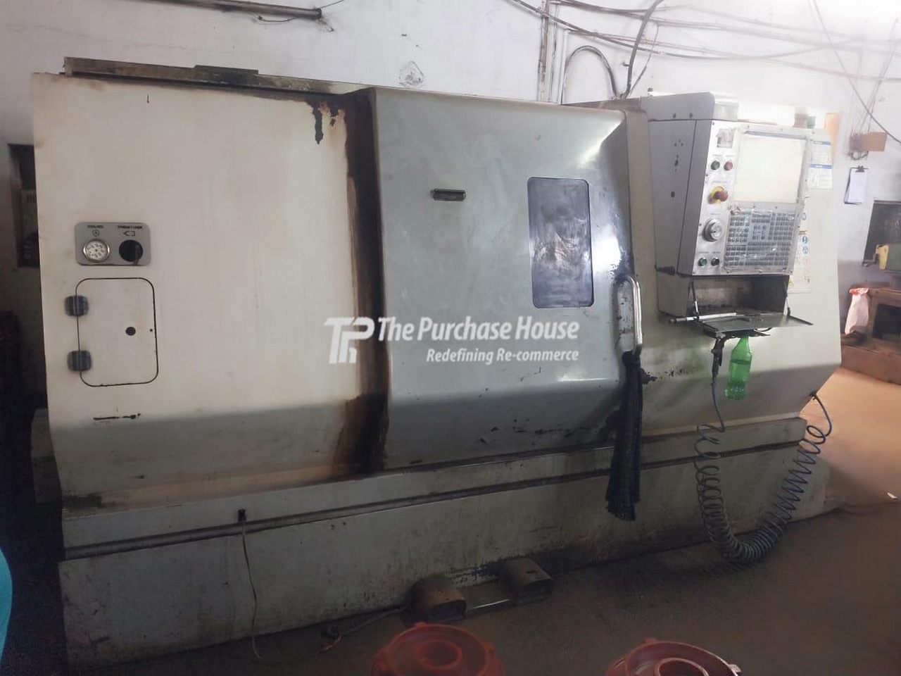 CNC TURNING MACHINE