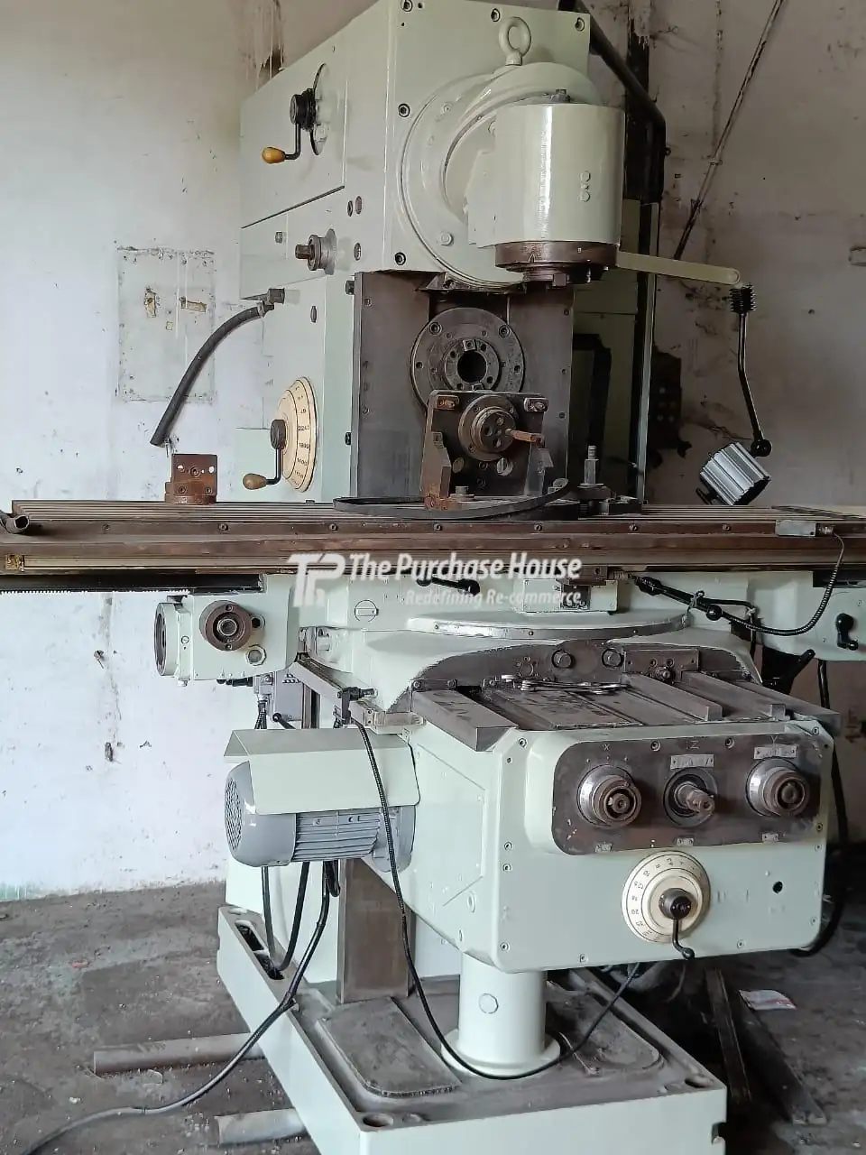 DRO MILLING MACHINE