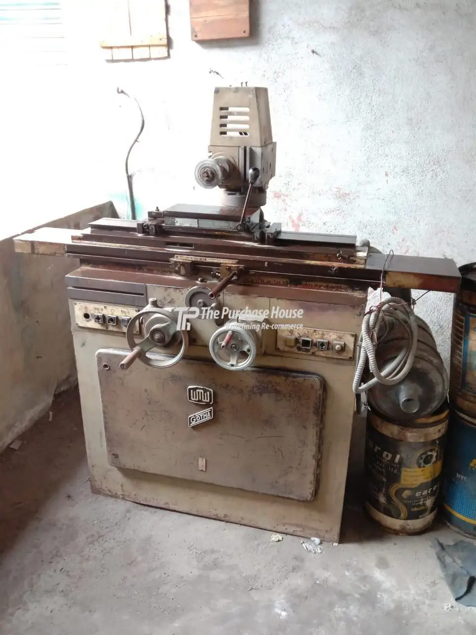 SURFACE GRINDER MACHINE