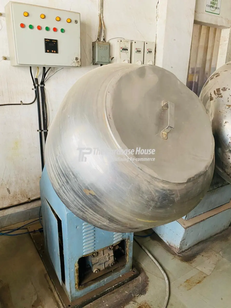 TABLET COATING MACHINE