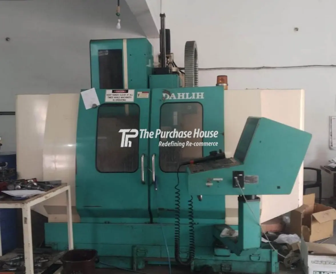 VERTICAL MACHINING CENTER (VMC)