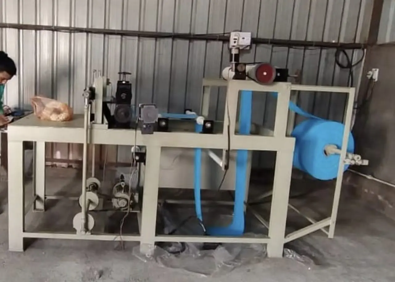 Non Woven Cutting Machine | High-Speed Cutter