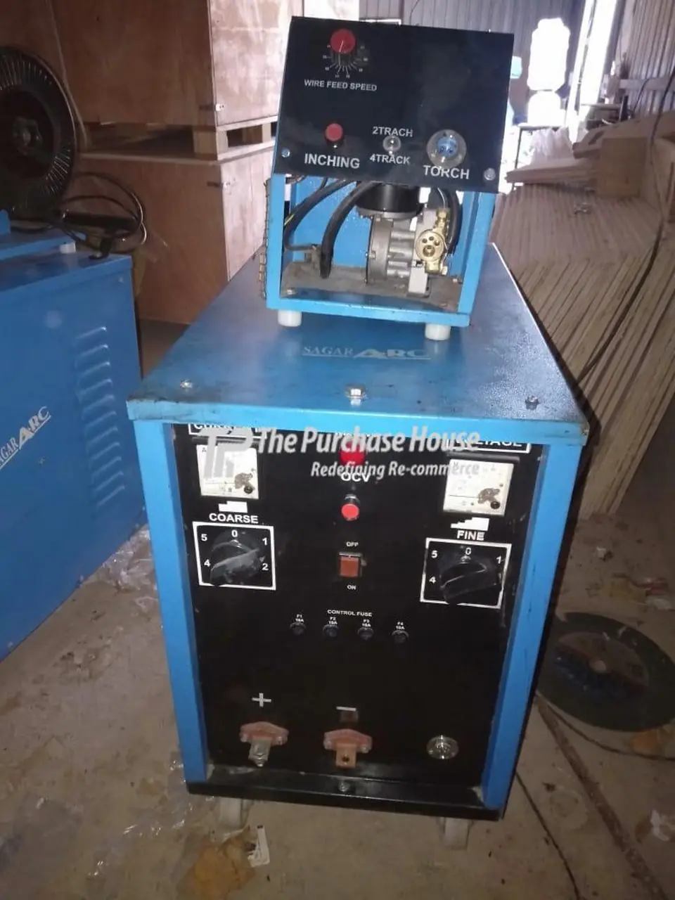 CO2 WELDING MACHINE