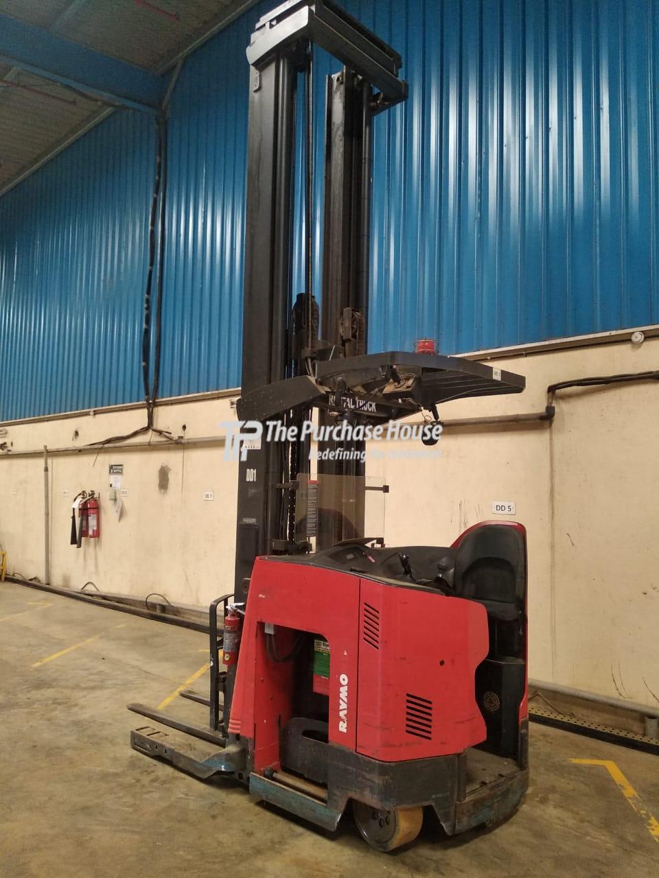 SINGLE DEEP REACH TRUCK