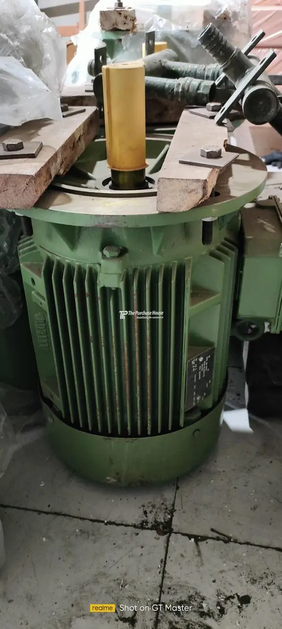 SQUIRREL CAGE INDUCTION MOTOR