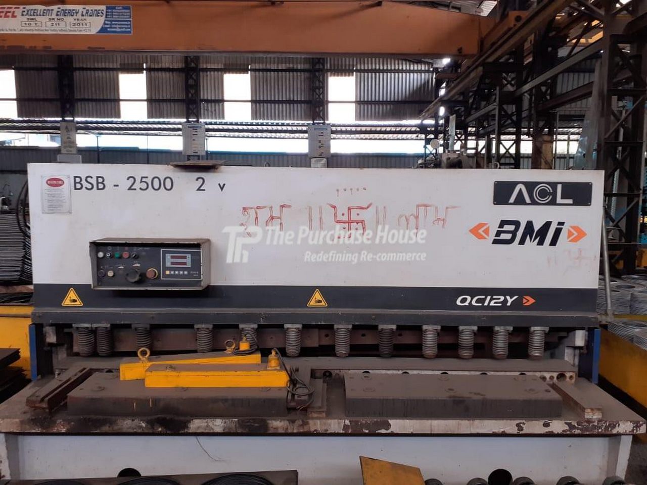 HYDRAULIC SHEARING MACHINE