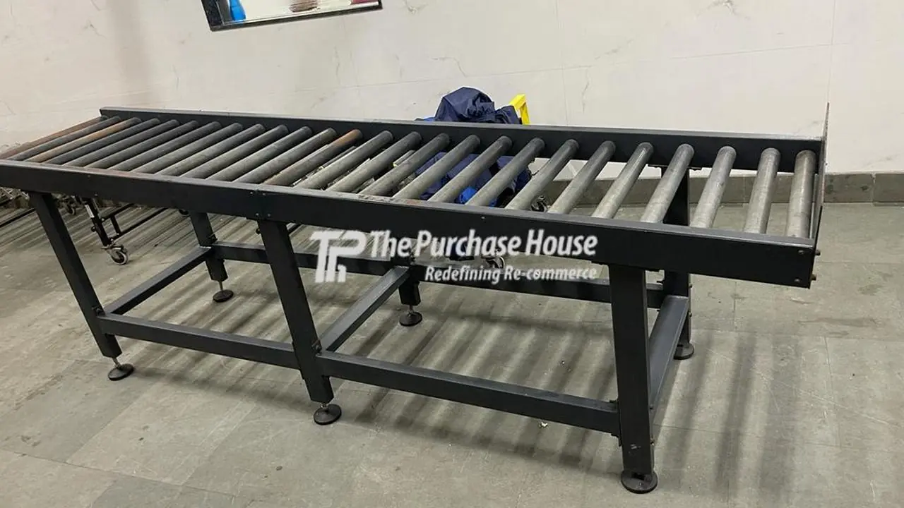 GRAVITY ROLLER CONVEYOR SYSTEM